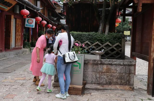 丽江古城旅游服务再升级 公共直饮水机上岗，环境卫生公共设施建设迈上新台阶